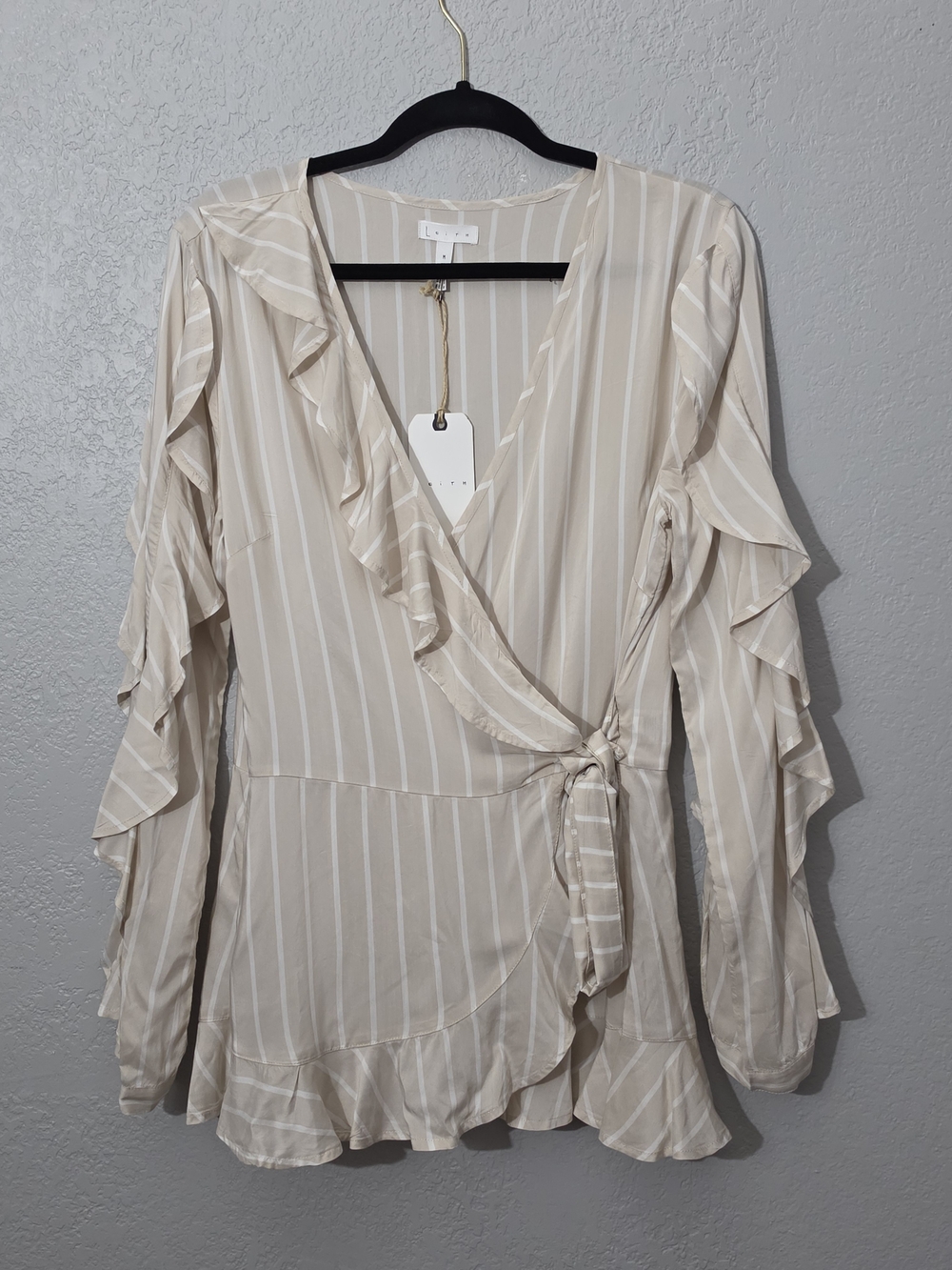 NWT Leith (Nordstrom) Beige & White Striped Ruffle Wrap Blouse Womens Medium